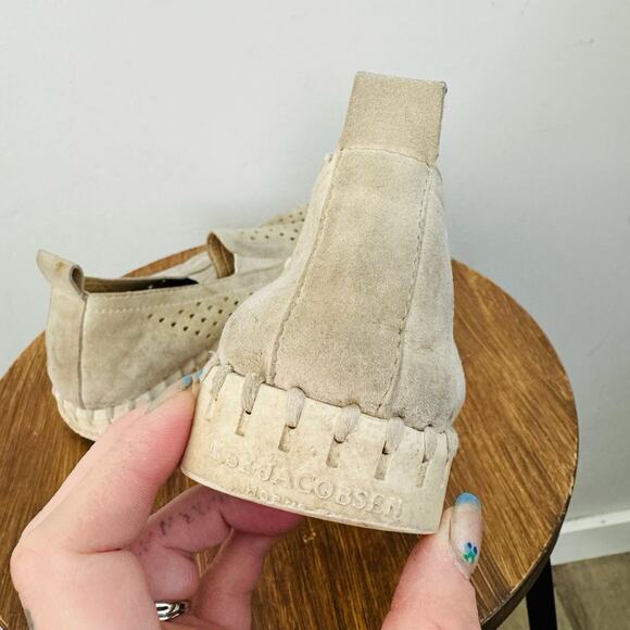 Isle Jacobsen Youth Tulip Shoes Beige Girls Size 2.5 - Picture 8 of 9